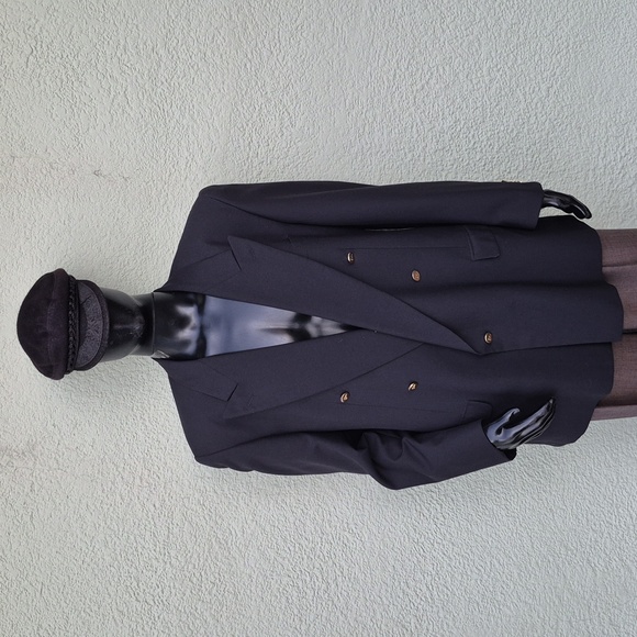 Countess Mara for Baron's Men's Vintage Luxury Sport Coat (Gold Button Accents)